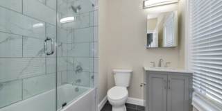Tufts 5 bed 5.5 bath duplex - JUNE 1st Gallery 14