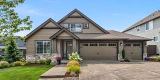 Gorgeous 4 Bedroom Camas Home With Generous Amenities! Gallery 1