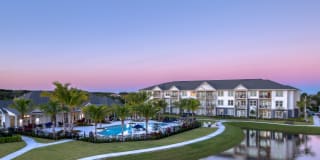 Mason Veranda Gallery 1