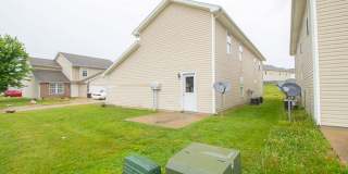 Northern Spacious 4 BDR Duplex Gallery 27