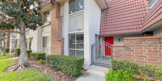 Cypress 2 Bed Townhome - 2 Car Garage - Gorgeous - Amenities Galore!!!!! Gallery 1