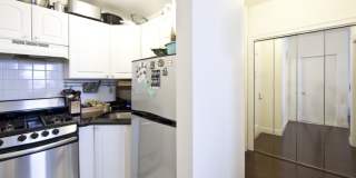 271 W 22nd St Gallery 3