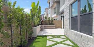 161 Apron Gallery 2