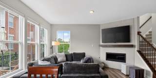 Spacious 3BR Townhome in Indianapolis Gallery 11