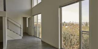 Triangle Gallery 19