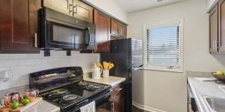 Northlake Village Apartments Gallery 9