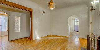 PRICE REDUCTION!!! ALL UTILITIES INCLUDED!! Gallery 6