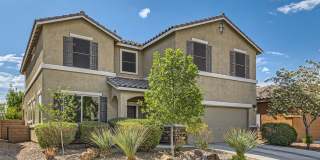 Dont Miss This Gorgeous 4 bed 3 bath plus Loft! Gallery 3