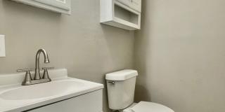 205 S Mitchell St Gallery 11