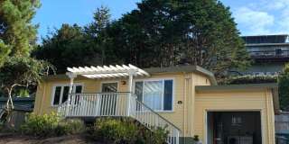 UPDATED 2BR/1.5BA/1GR 1100 sq/ft BRIGHT & SUNNY Desirable Pacifica Home w Patio & Western Views Gallery 1