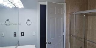 3389 NE 4th St Gallery 35