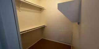 1550 W Knowles Avenue Gallery 9