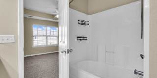 Charming 3-Bed Townhome in Prime Richmond Hill Location! Gallery 36
