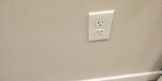 2960 Willamette St. Gallery 82