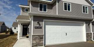 Stunning New 3BR/3BA End Unit Townhome Available Now! Gallery 1