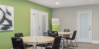 Central Pointe Apartment Homes Gallery 32