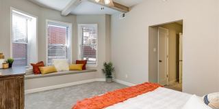 4250 Lindell Boulevard Gallery 21