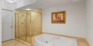 19111 Collins Ave Gallery 19