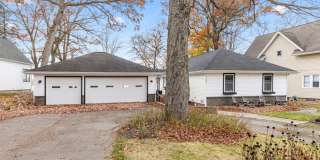 3 bed, 2.5 bath Located on Bostwick Lake Gallery 1