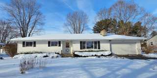 Three Bedroom Home in Battle Creek Gallery 1