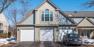 450 Bridle Trail Gallery 1