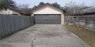 118 E Iris Avenue Gallery 32