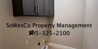 Gorgeous Townhome in Central Farmington with Three Bedroom Plus an Office Gallery 18
