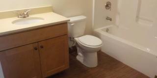 3 Bedroom, 3 1/2 Bathroom Townhouse on Easterly Parkway Gallery 29