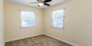 Charming 3 Bedroom 2 Bath home South of the Blvd Gallery 14