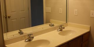 913 Fieldstone Gallery 14
