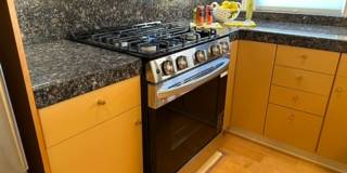 Epic REA- Serene 2 BR/1 BA Flat w/Private Deck & Yard in Lone Mountain Gallery 12