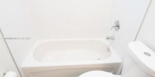 120 NE 71st St Gallery 6