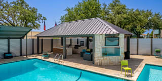 Amp at the Grid Gallery 14