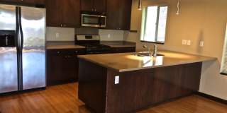 3 bed 2.5 bath, Spacious BALLARD TOWNHOUSE! Gallery 6