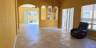 4110 NE 22nd Ct Gallery 6