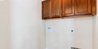 538 East Dragon Springs Drive Gallery 18