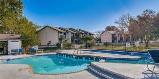 RIVER CROSSING TOWNHOME - 2BD -2.5BA - GREENBELT VIEW - WASHER/DRYER - RESERVED PARKING Gallery 27