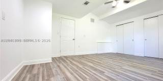 5721 Jefferson St Gallery 21