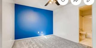Charming 2BR Condo in Aurora Gallery 3