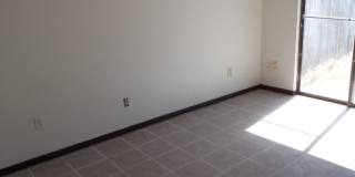 2 STORY TOWNHOUSE , CLOSE TO SHOPPING AND RESTAURANTS 2 STORY TOWNHOUSE , CLOSE TO SHOPPING AND RESTAURANTS Gallery 19