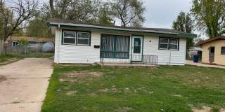 Adorable 3 bedroom 1 bathroom Gallery 1