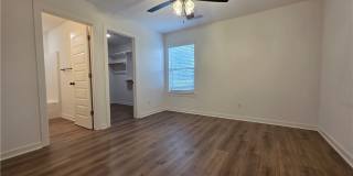 987 N Crater Avenue Gallery 17
