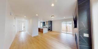 *Contemporary Home, Stylish Luxury, Central Air, Pet Friendly, Fenced Yard Gallery 5