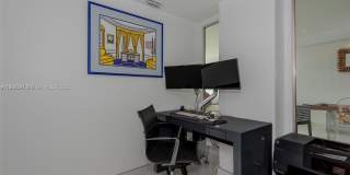 19390 Collins Ave Gallery 26