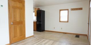 Cozy Home with 2-stall Shop/Garage and fenced yard Cozy Home with 2-stall Shop/Garage and fenced yard Gallery 5