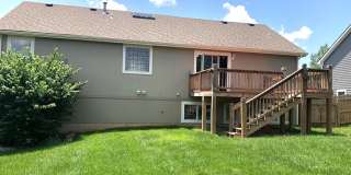 4 Bed, 3 Bath with Fenced Backyard!! Gallery 20