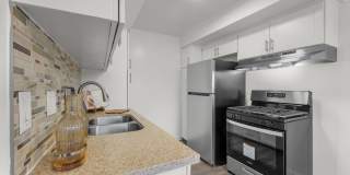 Sunset Square Gallery 10