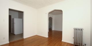 8241 S Ellis Gallery 11