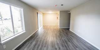 Glen Oaks Gallery 2