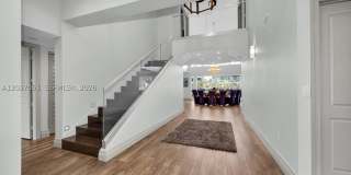 1076 NE Little River Dr Gallery 3